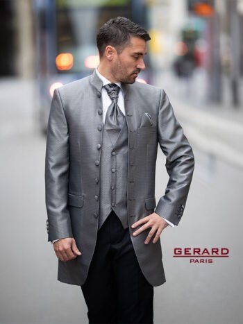 Silver-Grey Frock Coat Wedding Suit “Milano” with Stand-up Collar and Seven-Button Closure