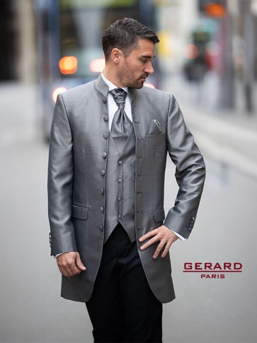 Silver-Grey Frock Coat Wedding Suit “Milano” with Stand-up Collar and Seven-Button Closure